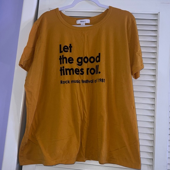 Forever 21 Tops - Forever 21 3X graphic tee